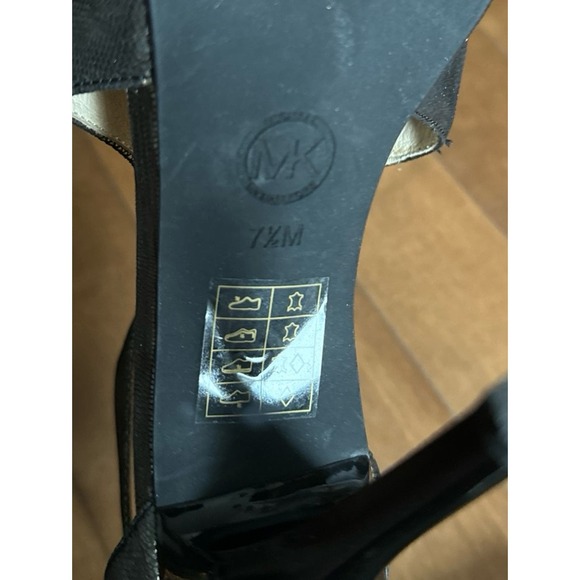 Michael Kors, gunmetal lizard pattern open toe,heel zipper stilettos size 7.5 - Picture 12 of 12
